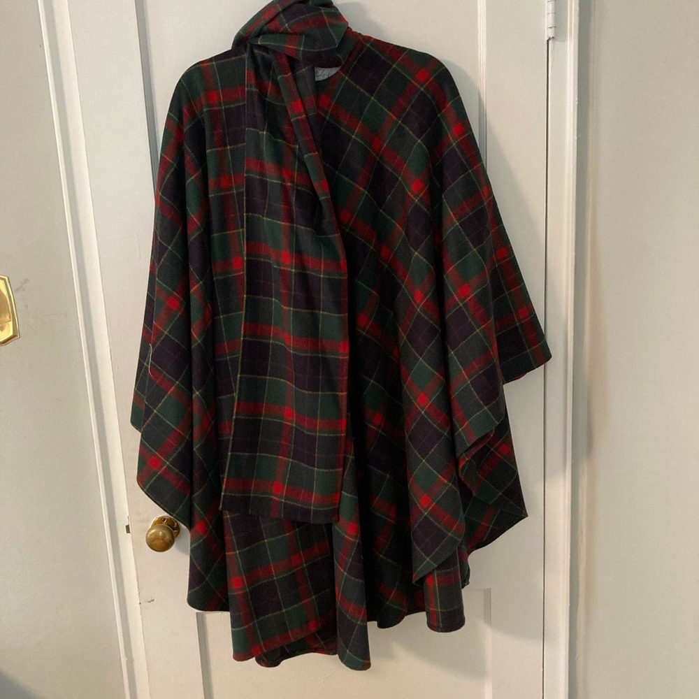 Peter James wool and cashmere cape